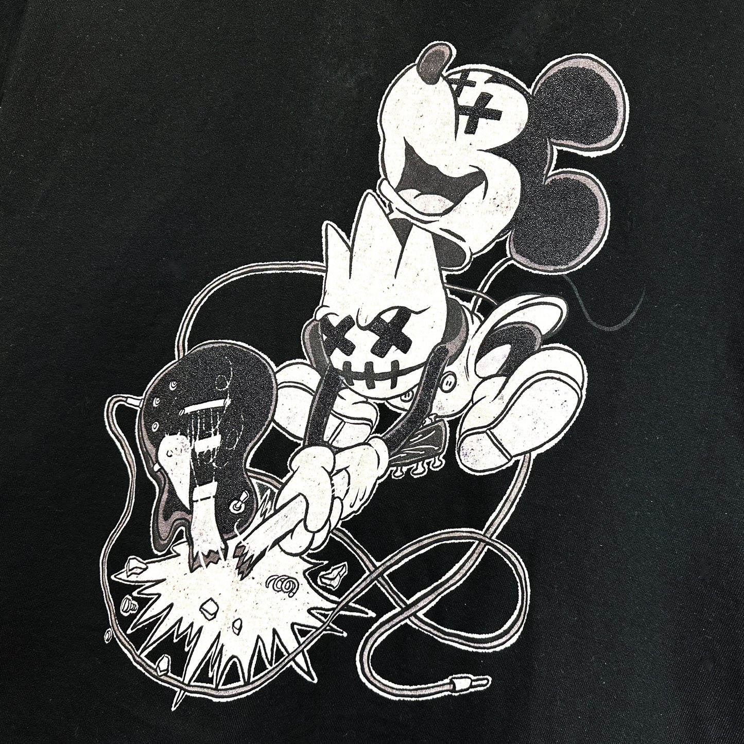 Cult Of Individuality Oversized Heavyweight Boxy Short Sleeve Crew Neck Tee "No Music No Life"-Black