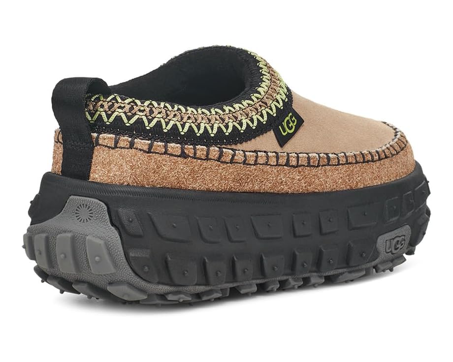 UGG All-Gender Venture Daze Clog - Sand / Black