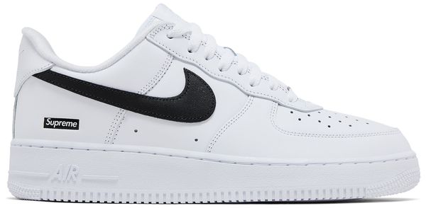 Nike Air Force 1 Low Supreme - White / Black