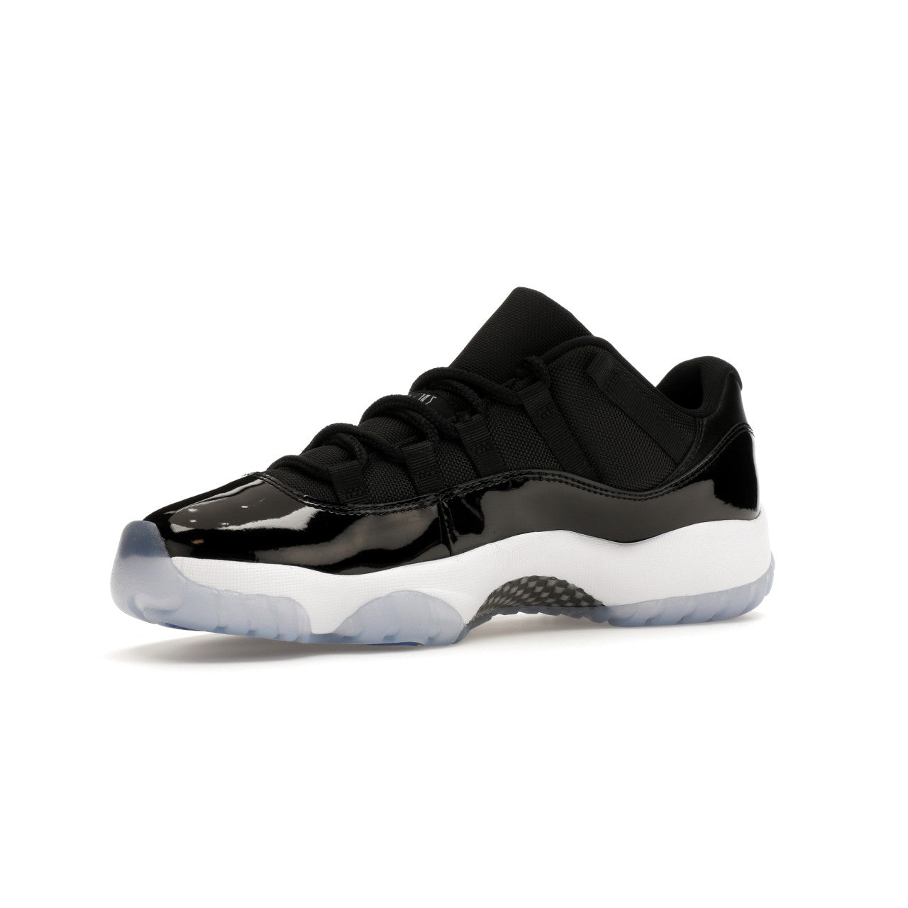 Jordan 11 retro black and white online