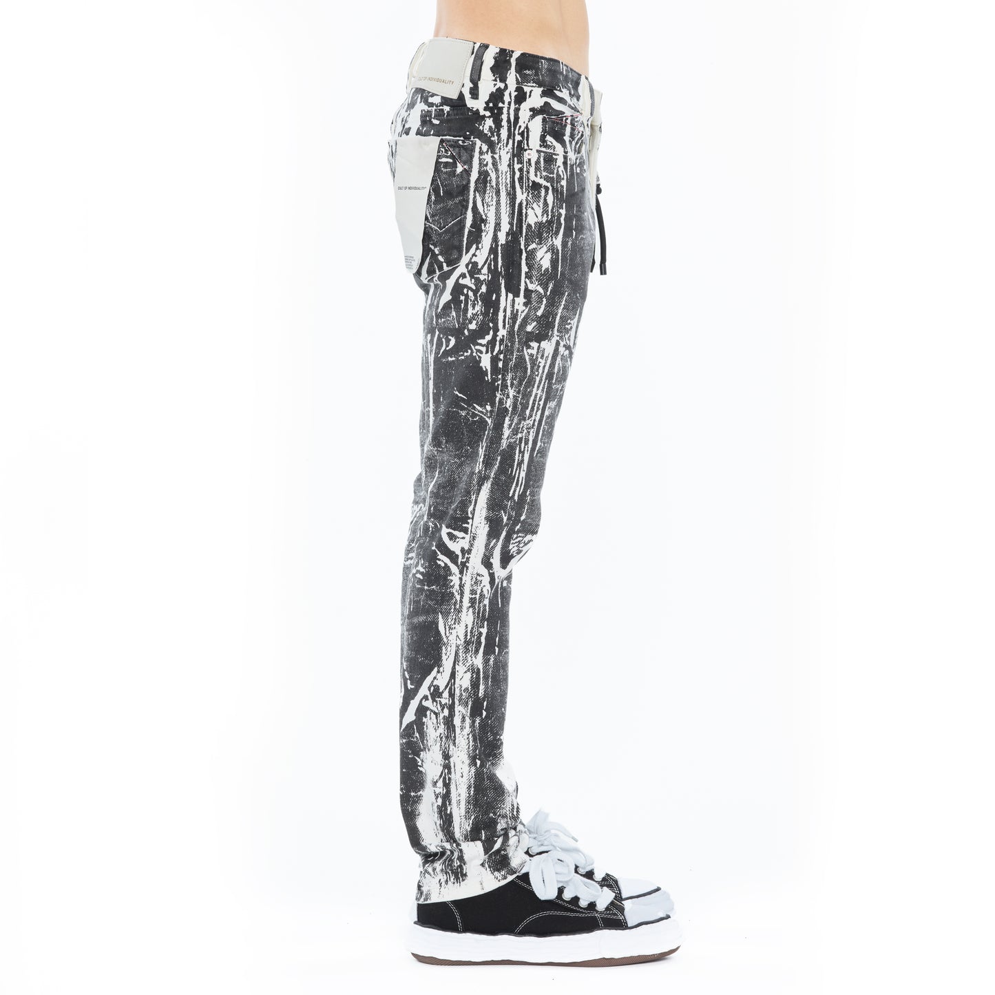 Cult Of Individuality Rocker Slim 602 Jeans-White / Black