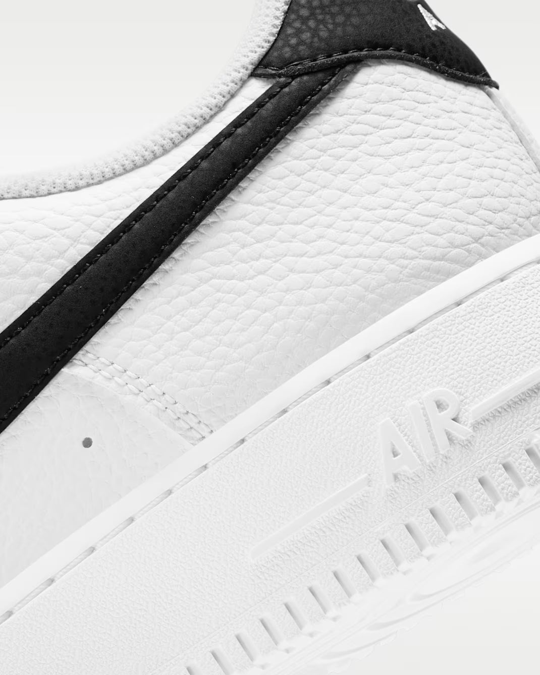 Nike Air Force 1 Low '07 White Black Pebbled Leather