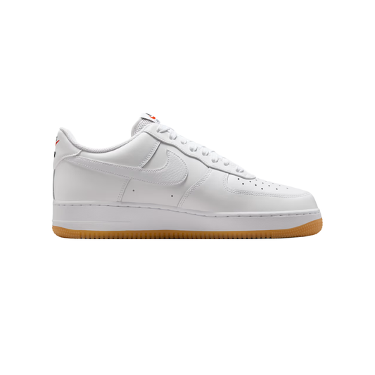 Nike Air Force 1 '07 LV8 - White / White-Gum Yellow
